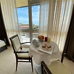 Palace Regina بيبيوني