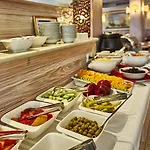فندق Palace Regina بيبيوني