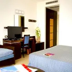 Palace Regina 4* بيبيوني