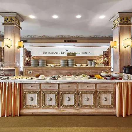 Palace Regina Hotel 4*