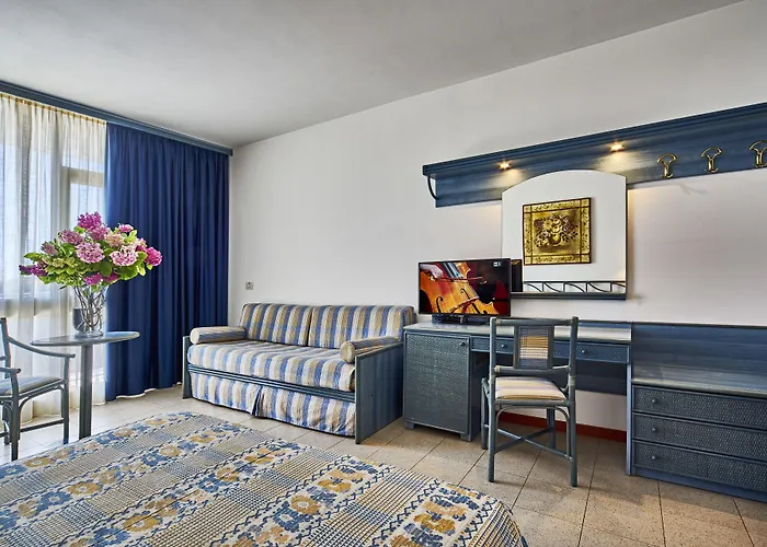 Palace Regina 4*