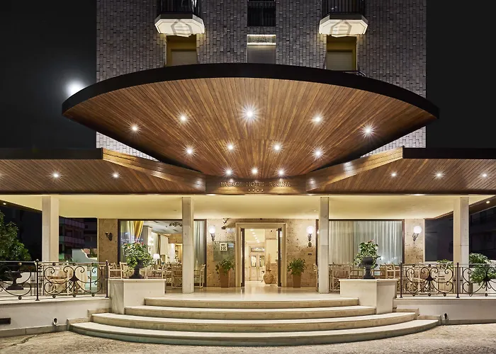 Palace Regina Hotel 4*