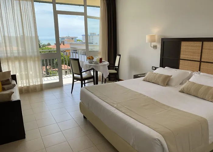 Palace Regina 4*