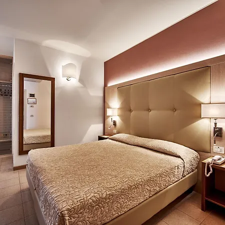 Hotel Palace Regina 4*