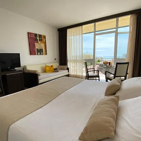 Palace Regina Hotel 4*