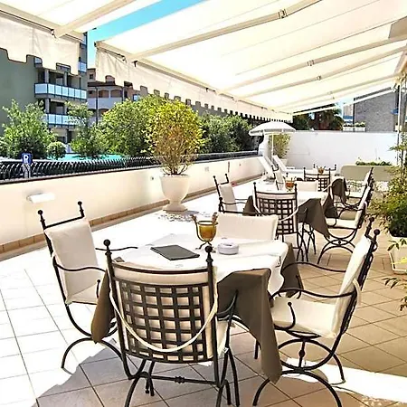 Palace Regina 4* Бибионе