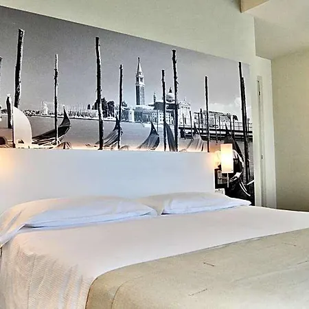 Palace Regina Отель 4*