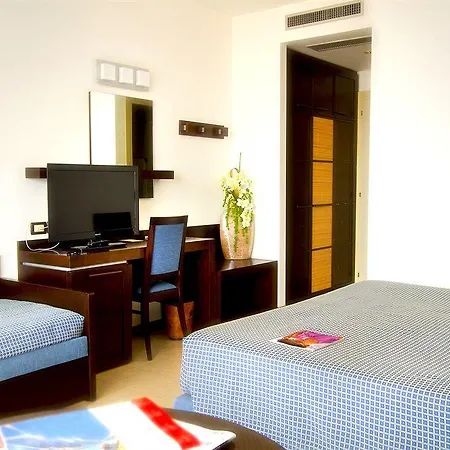 Palace Regina 4* Μπιμπιόνε