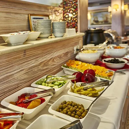 Palace Regina 4*