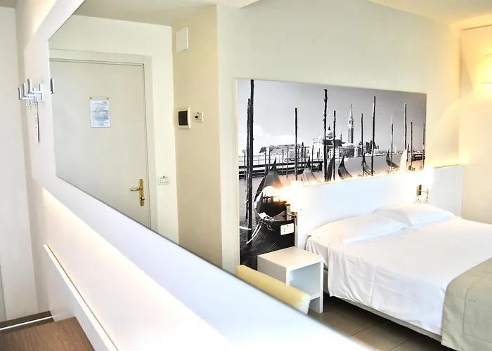 Palace Regina 4*