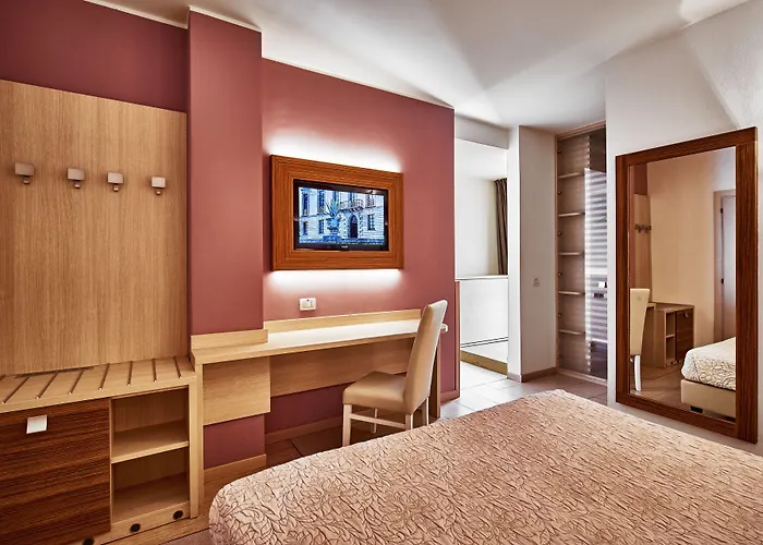 Palace Regina 4* Μπιμπιόνε