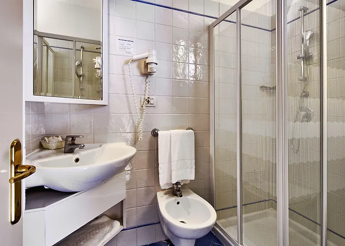 Palace Regina Ξενοδοχείο 4*