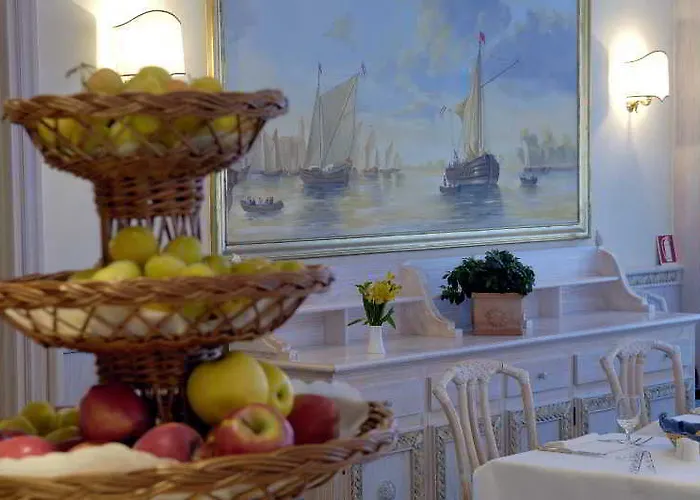 Palace Regina Μπιμπιόνε